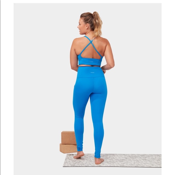 Manduka essence bra - Picture 2 of 4